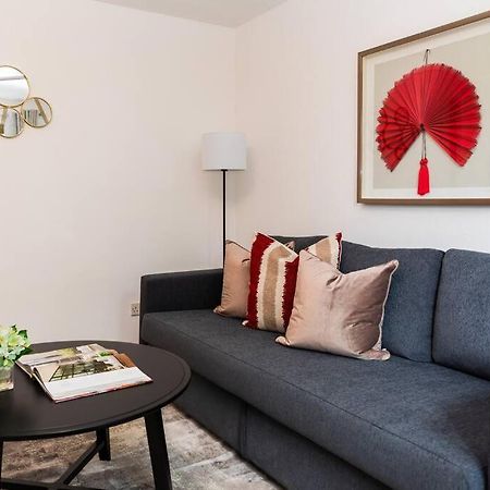Cosy Decorated Flat In Tonbridge Apartment Bagian luar foto